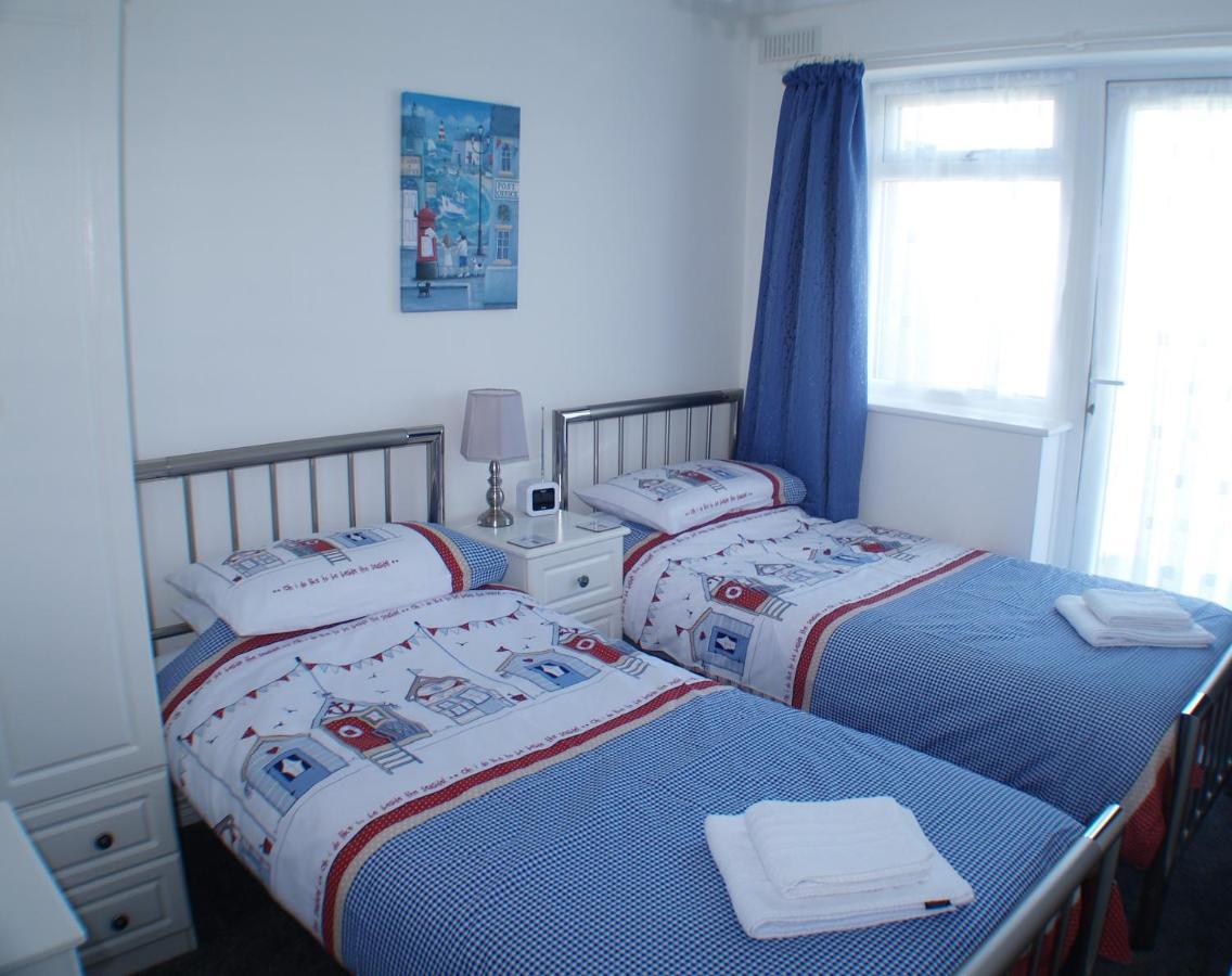 Sunny View, 87 Brambles Chine Villa Freshwater Ngoại thất bức ảnh